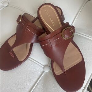 Cole Haan  Women's Gayle Thong Flat Sandals